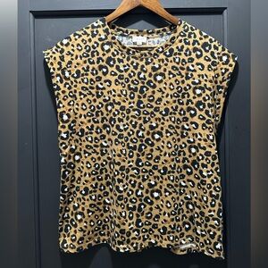 Le Lis Animal Print Cap Sleeve Tee